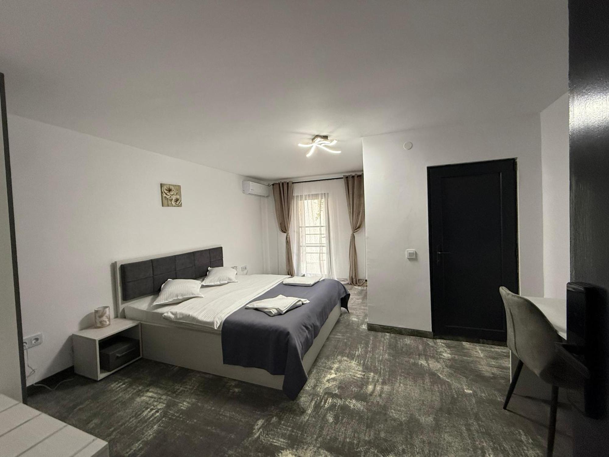 Bam Hotel Vama Veche Esterno foto